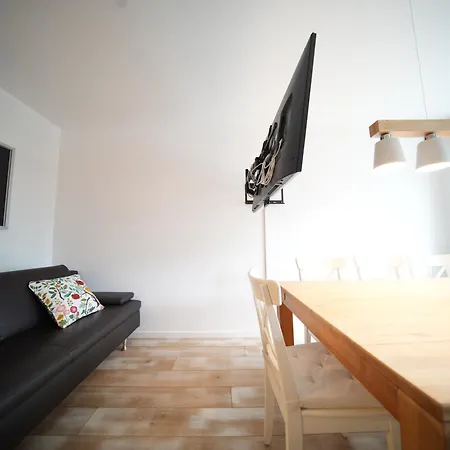 Apartment 8 Min Per U-bahn Zum Marienplatz - 120 Qm Schwabing - 3 Sz - 2 Baeder - 9 Personen Munich