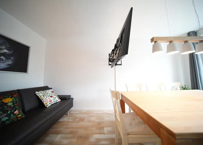 Appartement 8 Min Per U-bahn Zum Marienplatz - 120 Qm Schwabing - 3 Sz - 2 Baeder - 9 Personen München