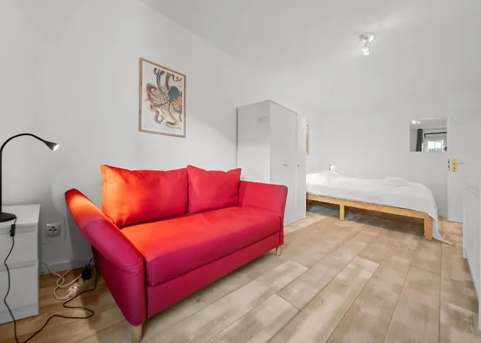 Appartement 8 Min Per U-bahn Zum Marienplatz - 120 Qm Schwabing - 3 Sz - 2 Baeder - 9 Personen