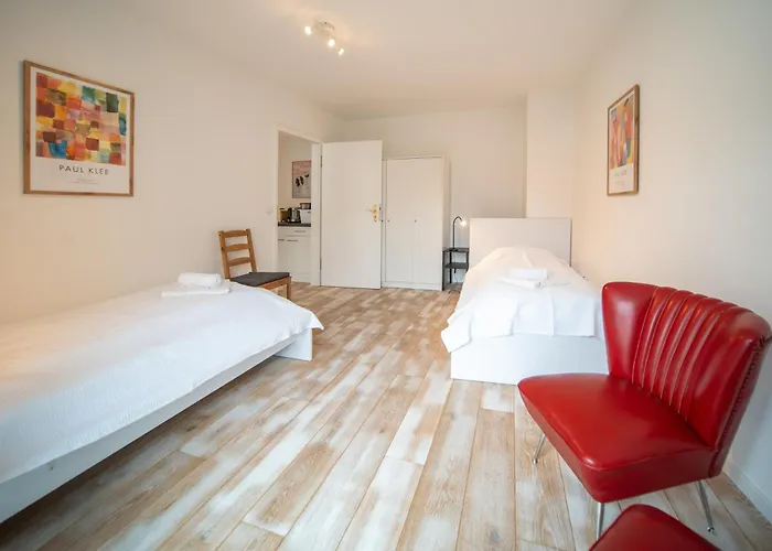 公寓 8 Min Per U-bahn Zum Marienplatz - 120 Qm Schwabing - 3 Sz - 2 Baeder - 9 Personen *